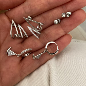 Taşlı Üçgen Model - Taşlı Yelken Model - Tektaş Model Silver Çelik Küpeler