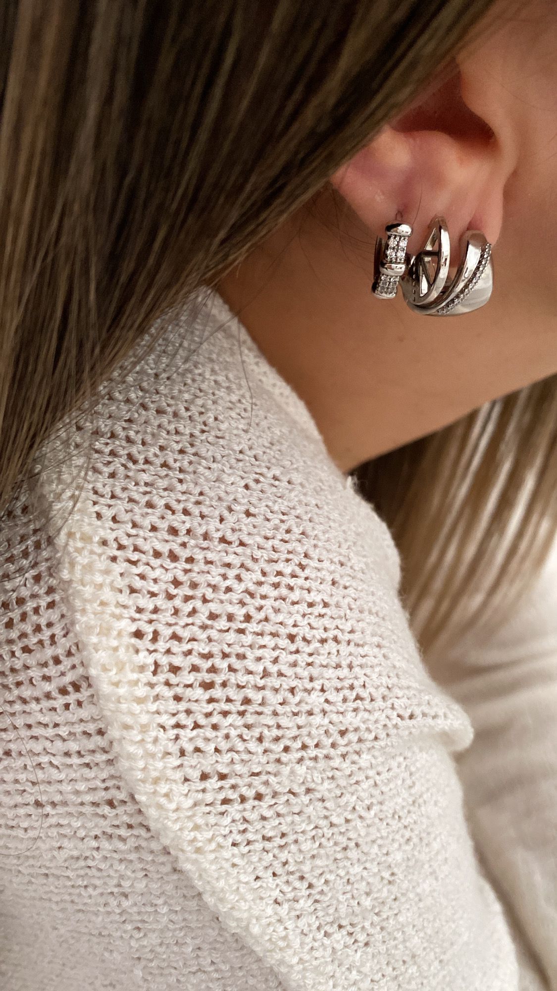 Sırataş Sepet Model - Yarım Daire Model - Taşlı Halka Silver Çelik Küpeler - Görsel 3